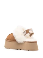 UGG Funkette Slipper Chestnut - Image 3