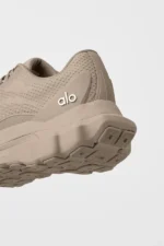 ALO Runner Biege - Image 3